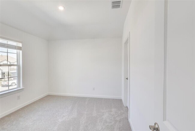 Building Photo - 1832 Asti Ln