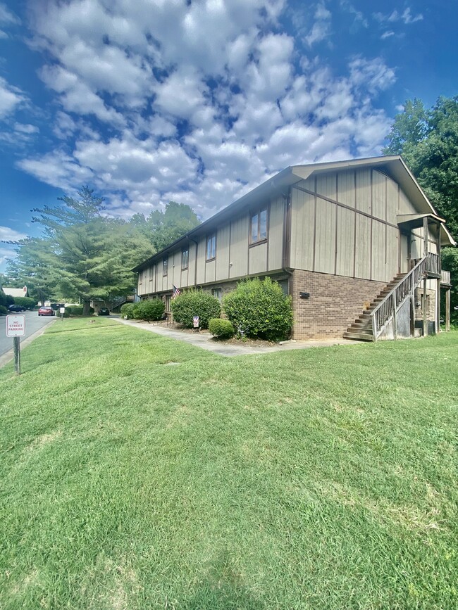 Building Photo - Colony Garden Apartments