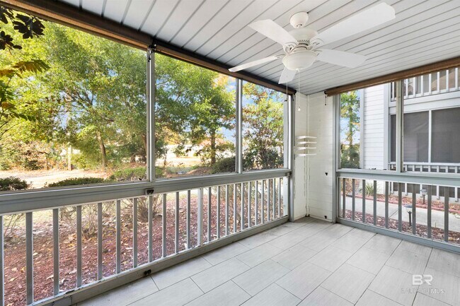 Building Photo - 2200 E 2nd St