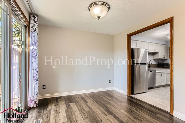 Building Photo - Charming 3-Bed, 2-Bath Home with Stunning Neighborhood Views & Excellent Amenities! NEW PRICE and...