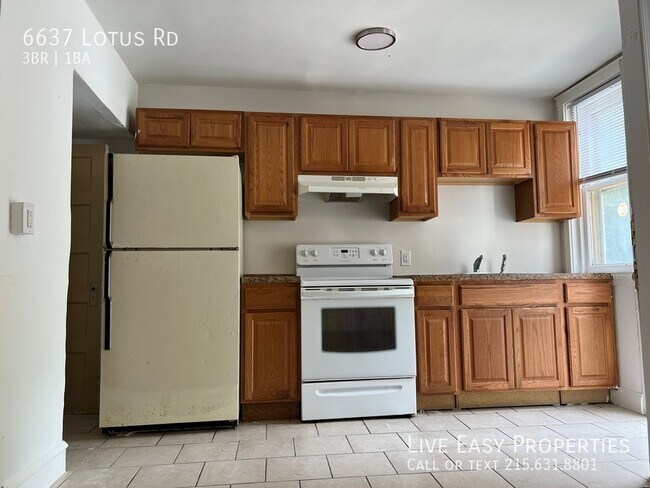 Building Photo - Beautiful 3 Bed / 1 Bath and Amazing Street!