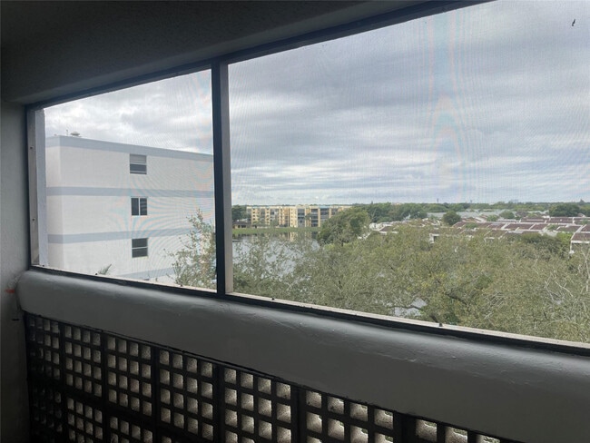 Building Photo - 3301 Spanish Moss Terrace