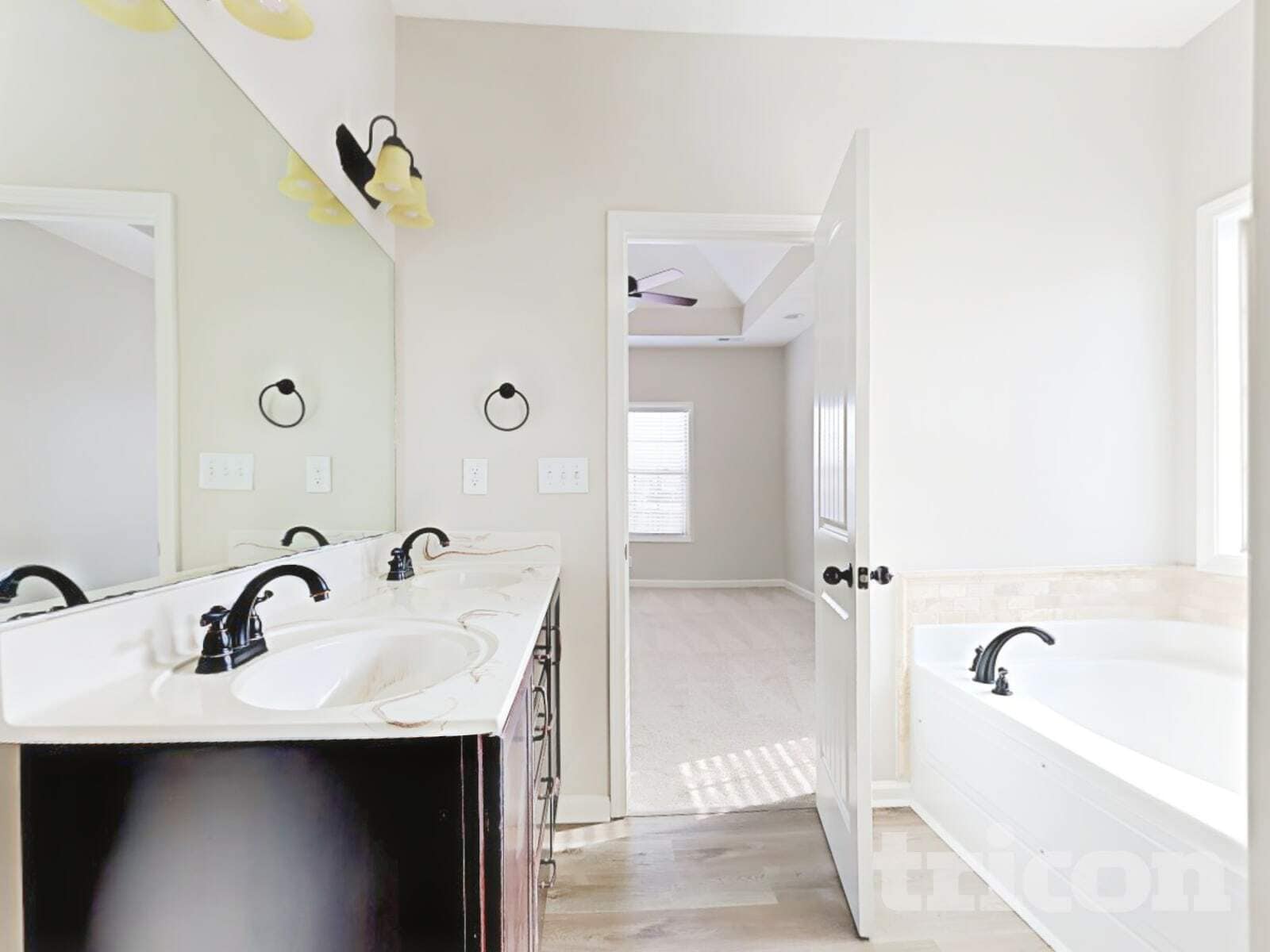 Building Photo - 2849 Brewster Drive