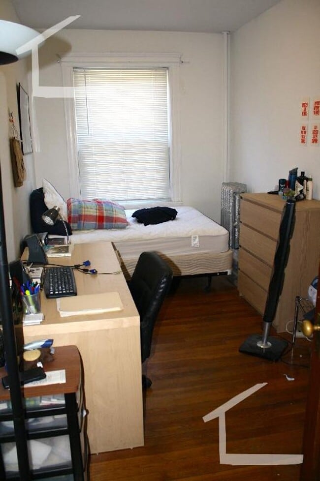 Building Photo - 37 St Lukes Rd