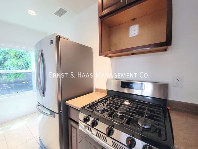 Building Photo - 12 53rd St