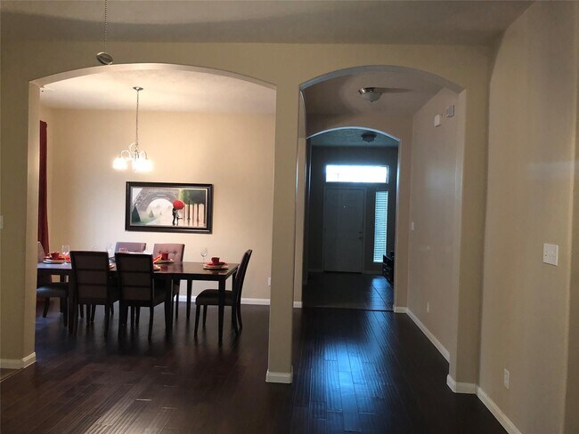 Building Photo - 11826 Fortune Park Dr