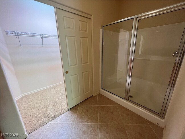 Building Photo - 5445 Progresso St