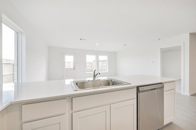 Building Photo - 710 Zuppino Ln