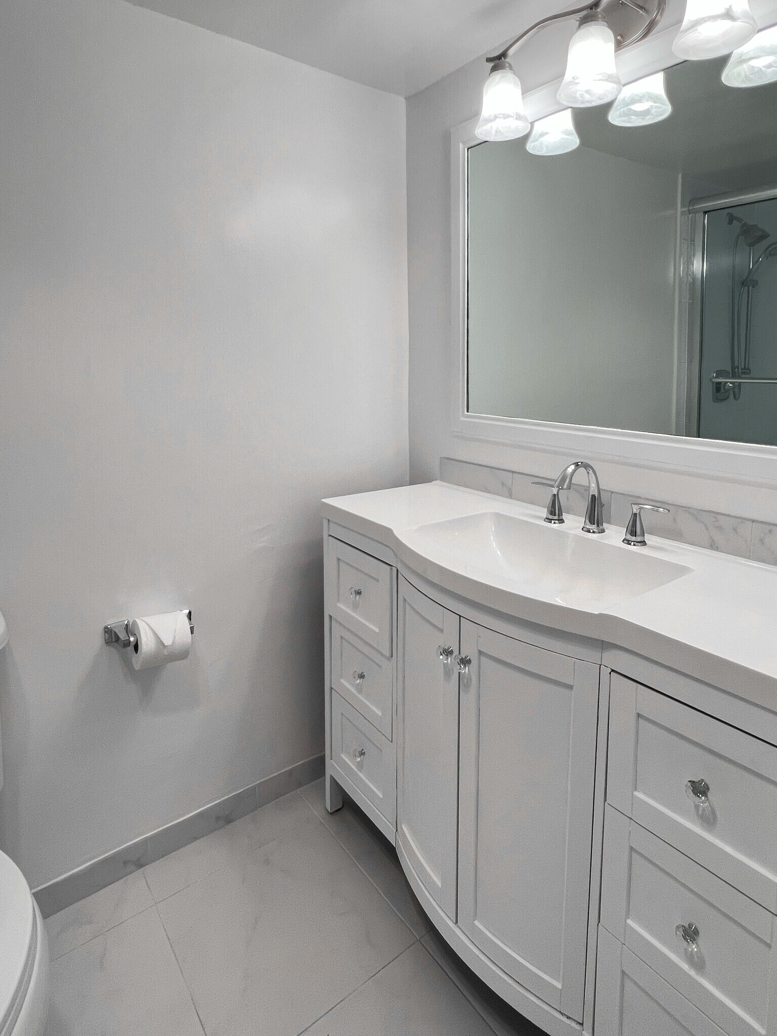 Building Photo - 2202 S Cypress Bend Dr