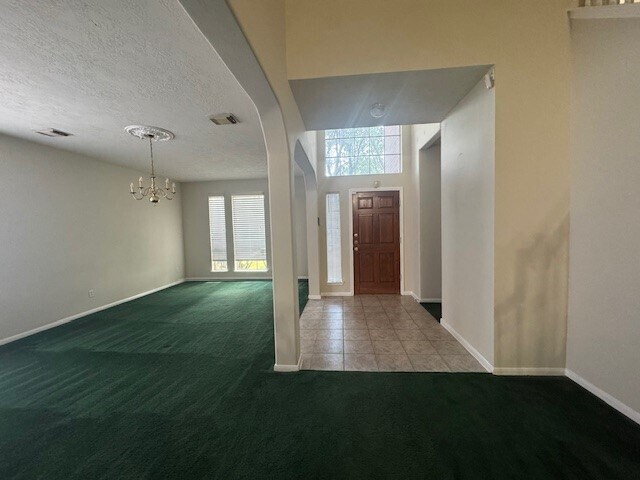 Building Photo - 5022 E Newpark Dr