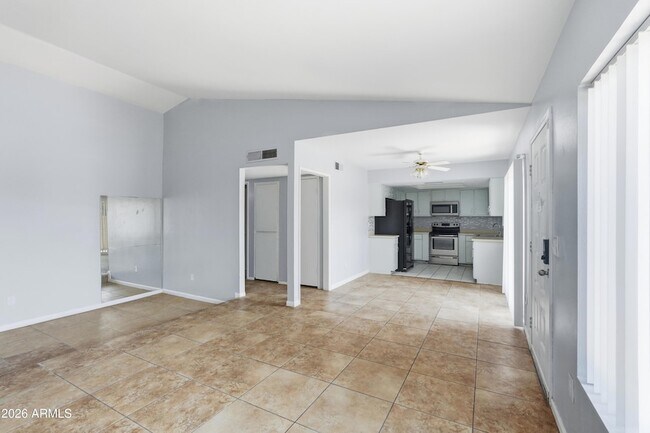 Building Photo - 126 W Loma Vista Dr