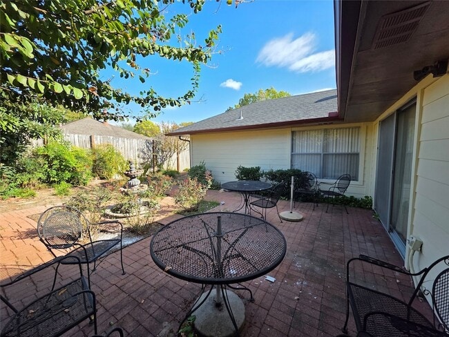 Building Photo - 12830 Careywood Dr