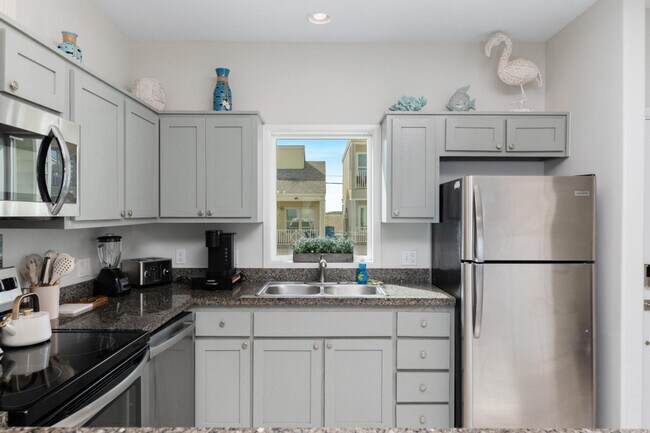 Building Photo - 204 Las Joyas Blvd