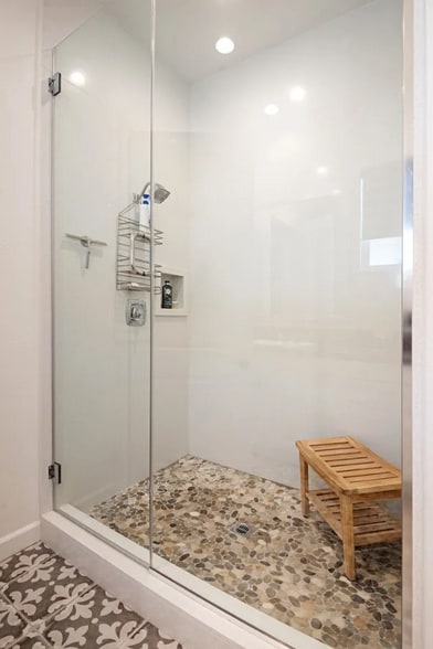 Building Photo - 168 Follyhatch