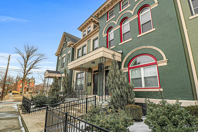 Primary Photo - 18th Street Lofts