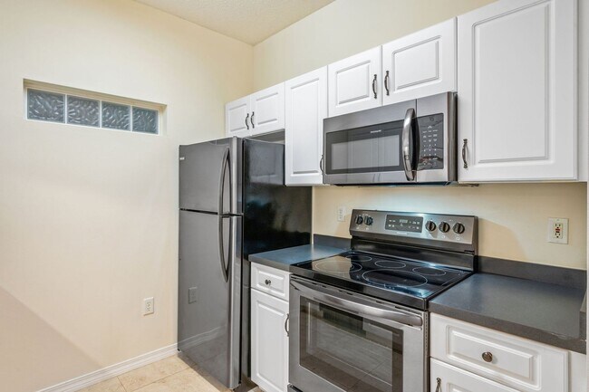 Building Photo - 1501 Partin Dr N