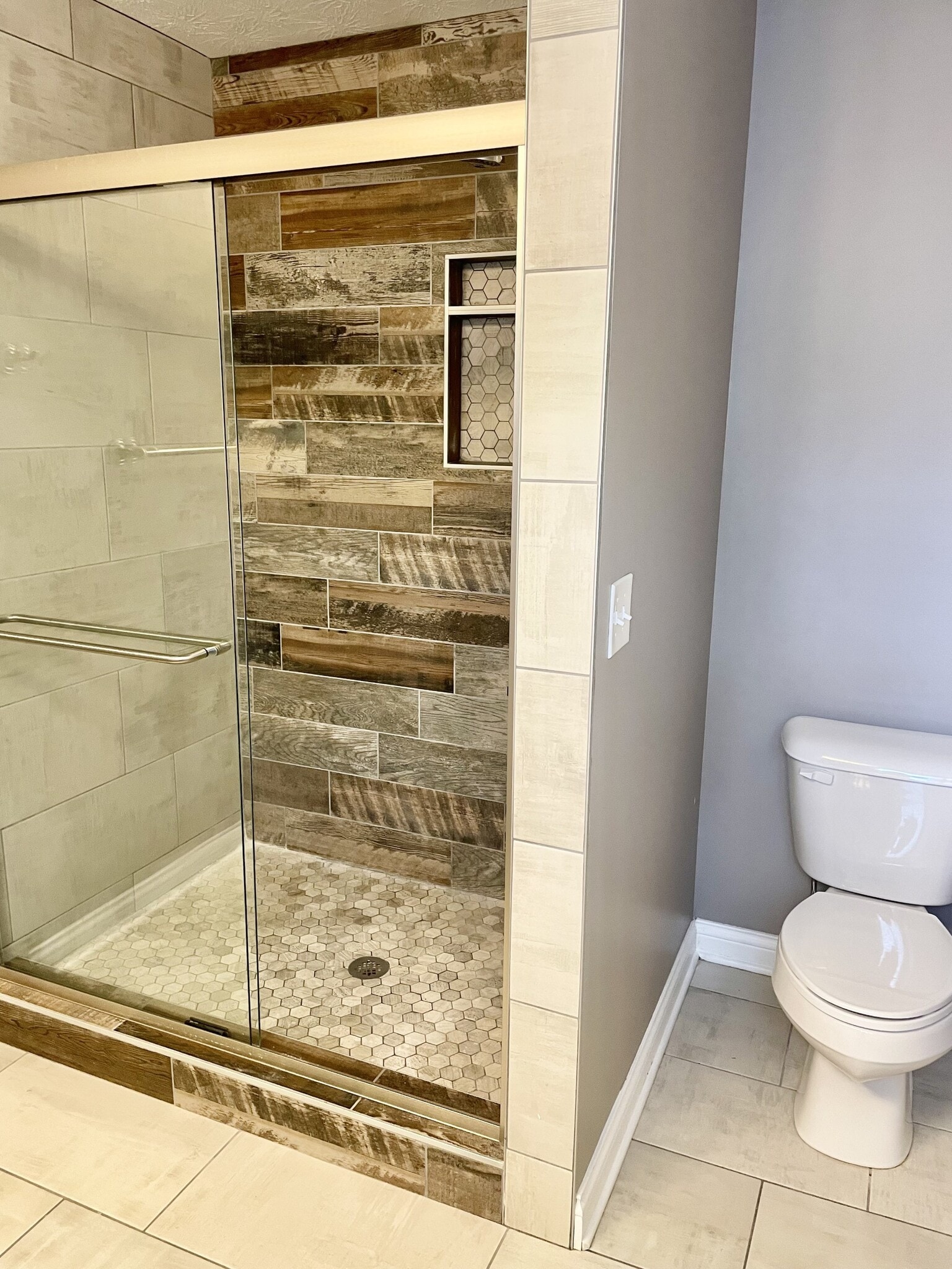 master bath - 6157 Winthrop Ave