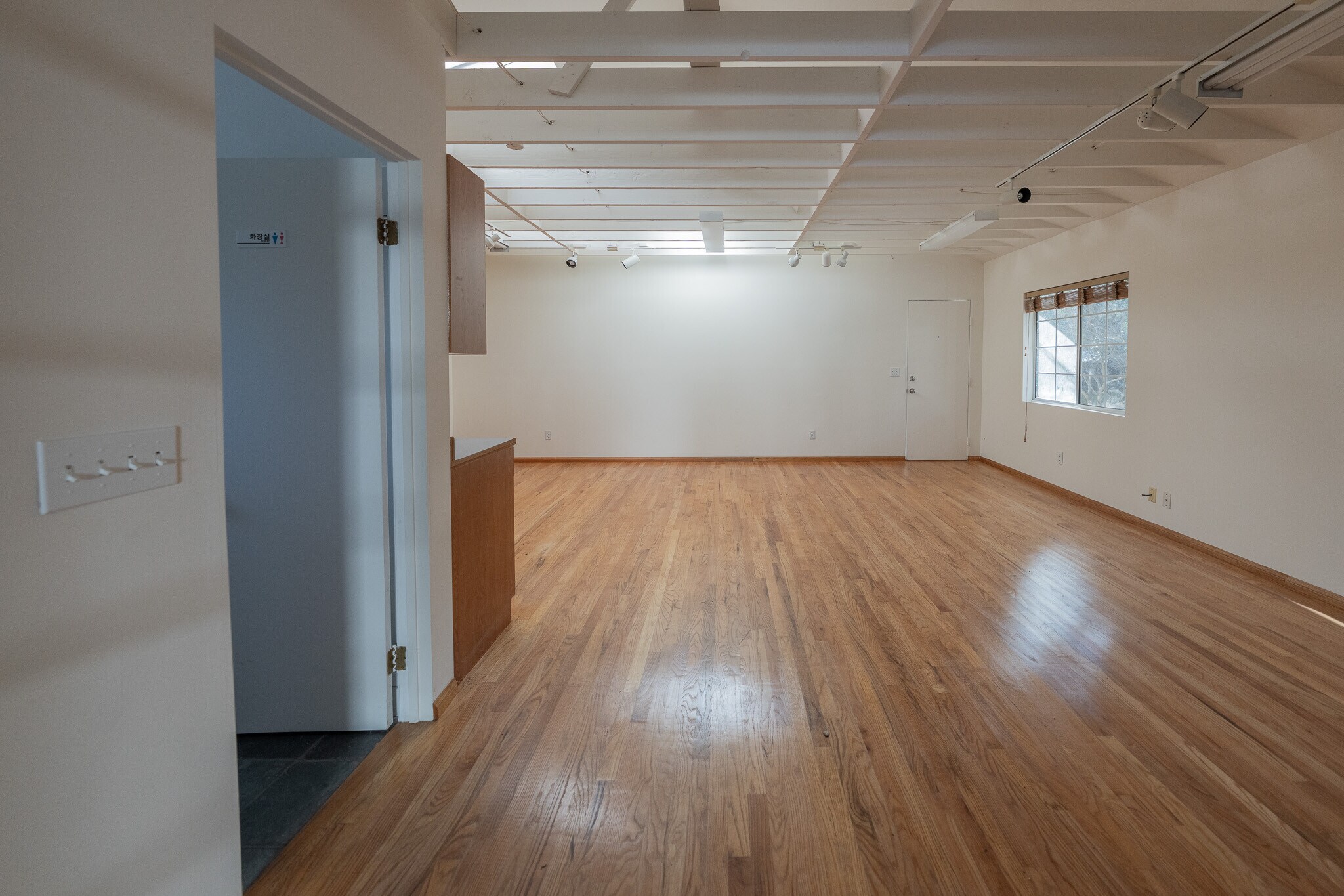 Building Photo - 3106 Honolulu Ave