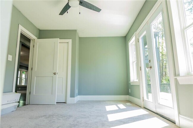 Building Photo - 1433 Merriman Ln NE