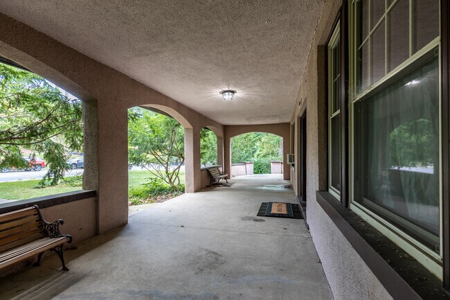 Building Photo - 4412 Erie Ave