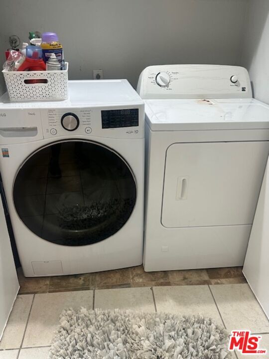 Building Photo - 1220 Manning Ave