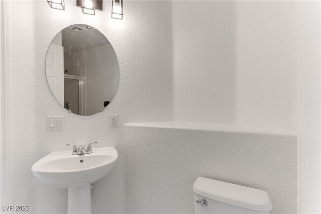 Building Photo - 5614 Midnight Breeze St