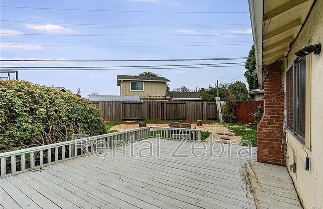 Building Photo - 343 Arlen Dr