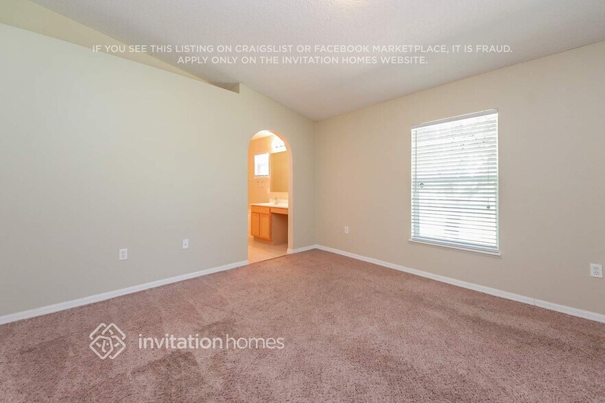 Building Photo - 3033 Elbib Dr