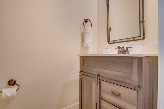 Building Photo - Coastal Living in Navarre: 4 Bedrooms, 2.5...