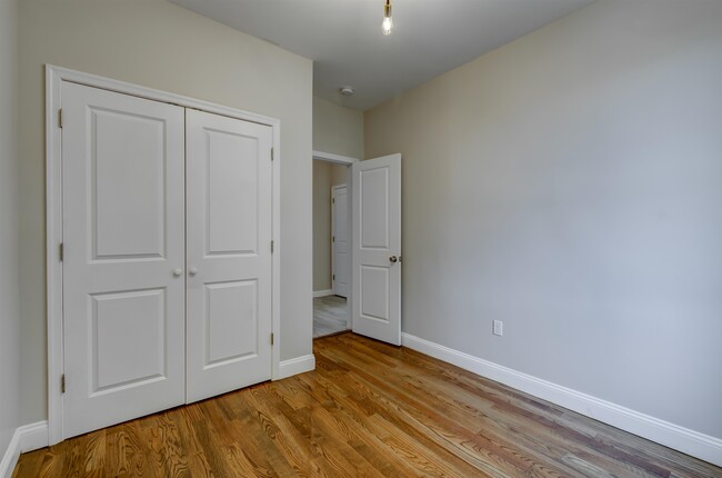 Building Photo - 333 Princeton Ave