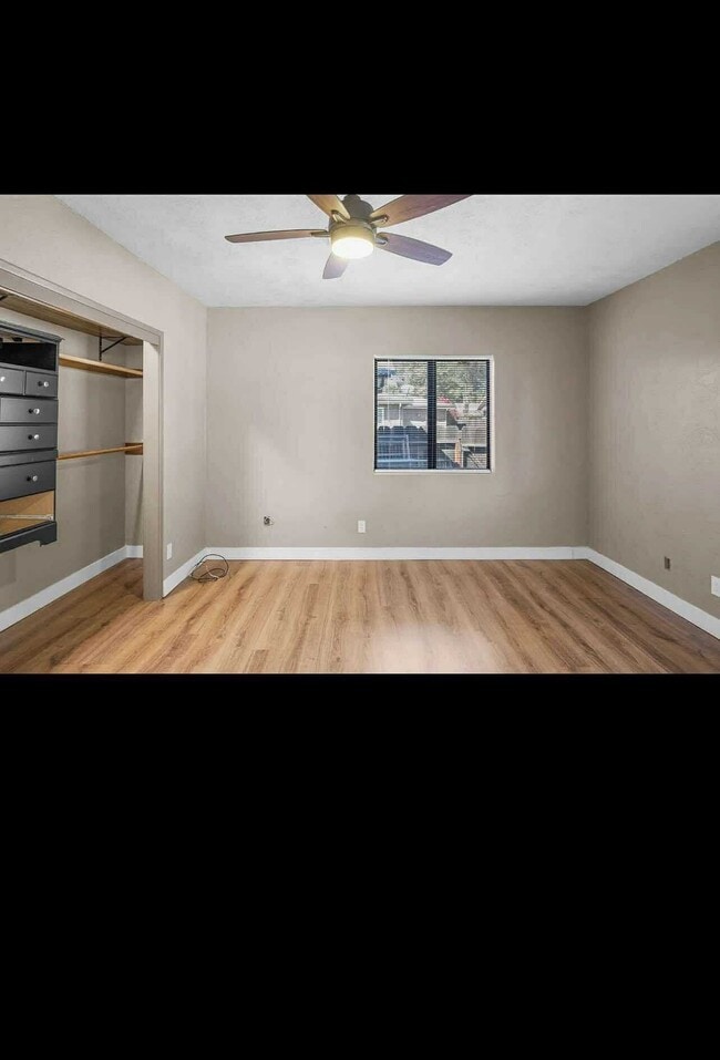 Building Photo - 1241 East Ave