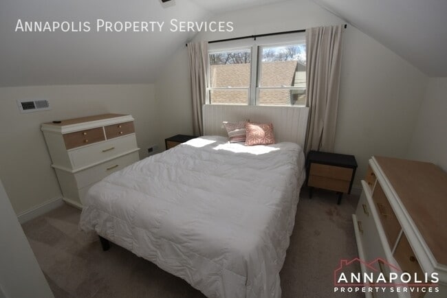 Building Photo - 1707 Ridgely Rd