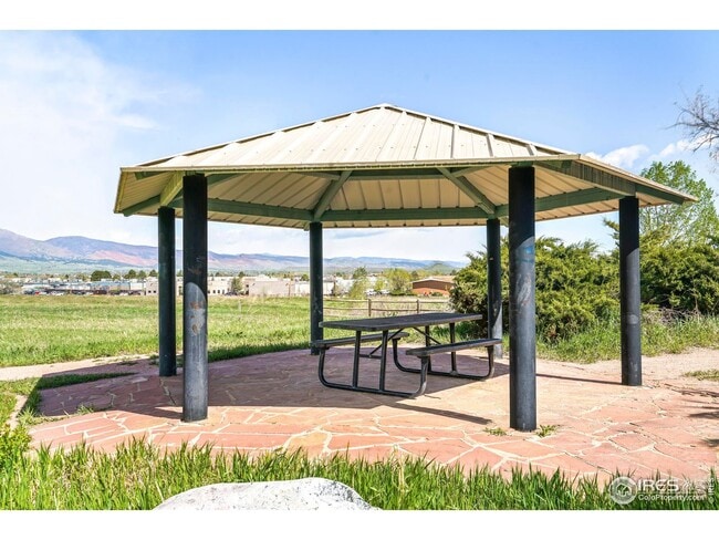 Building Photo - 6545 Kalua Rd