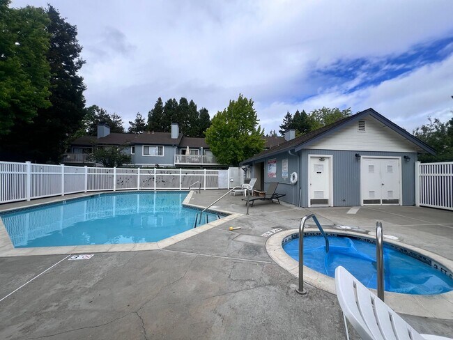 Building Photo - STUNNING 1BD/1BA TOWNHOUSE IN FREMONT CA!!!!