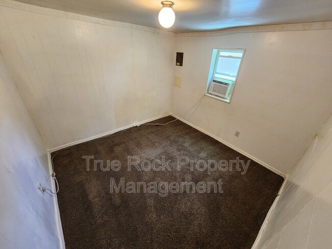 Building Photo - 821 N Highland Ave