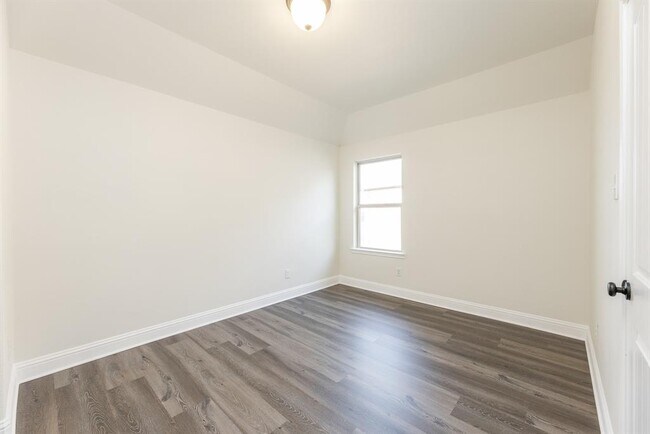 Building Photo - 4015 Addison Ranch Ln