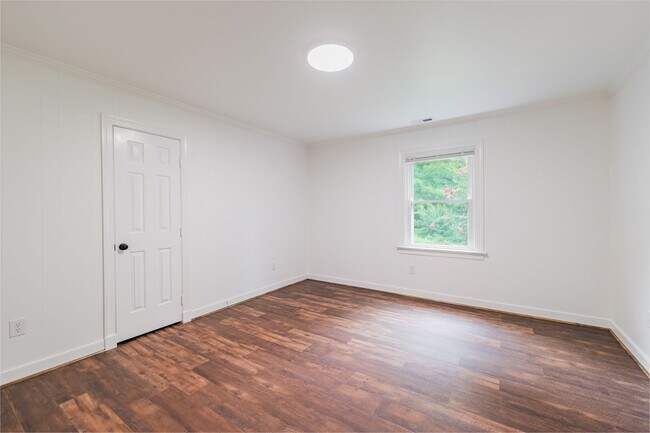 Building Photo - 1703 Choate Pl