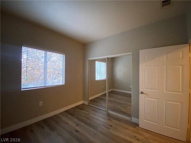 Building Photo - 5250 S Rainbow Blvd