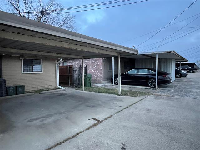 Building Photo - 2424 Sherry St