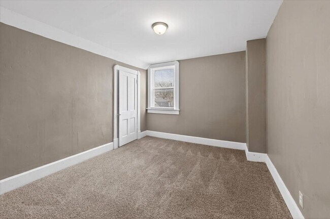 Building Photo - 1133 S Richland St