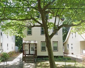 Building Photo - 142 Butler St