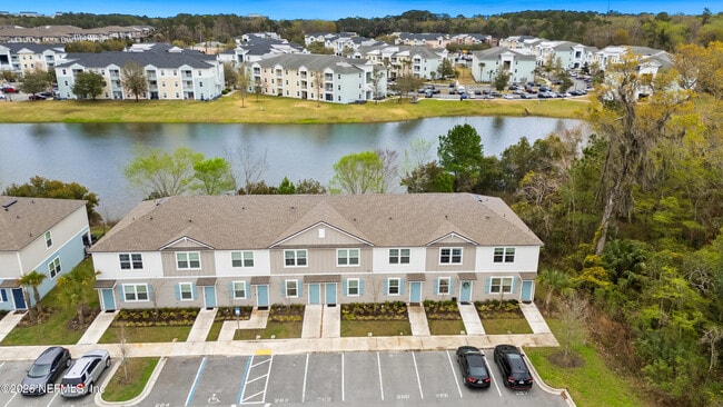 Building Photo - 8415 Zenith Cir