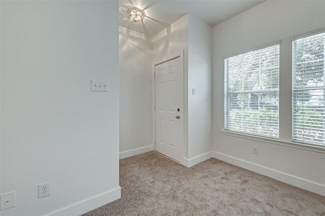 Building Photo - 11920 Princess Garden Way