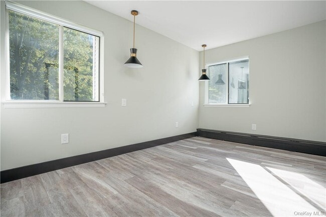 Building Photo - 8-12 S Boulevard Unit# 8-104