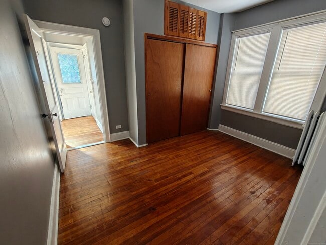 Building Photo - 42 Groton St
