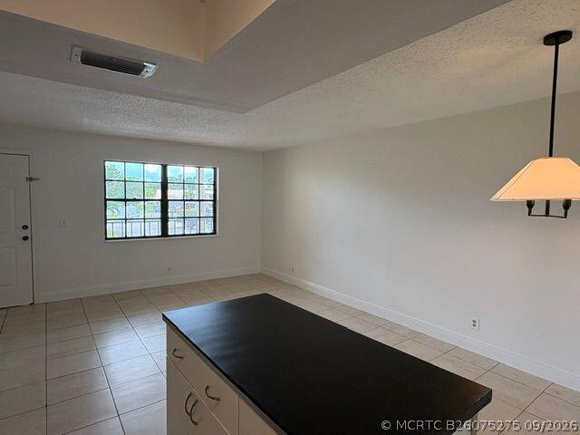 Building Photo - 4183 Oak Terrace Dr