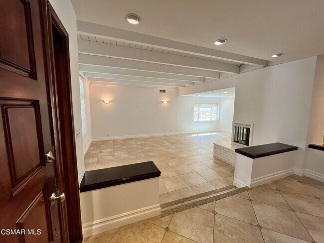 Building Photo - 29160 Oakpath Dr