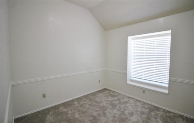 Building Photo - 517 Tate Dr