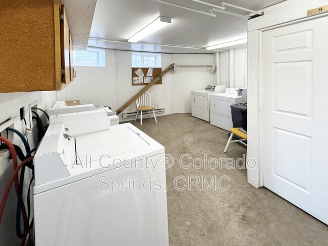 Building Photo - 815 N Nevada Ave