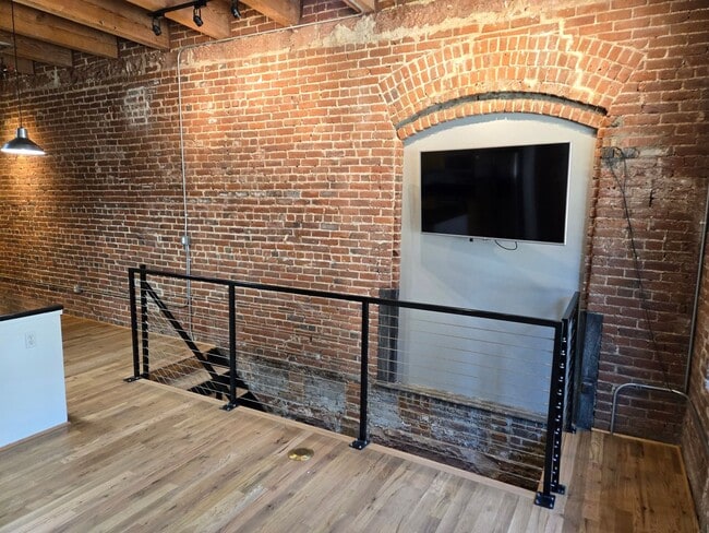 Building Photo - 2960 Inca St